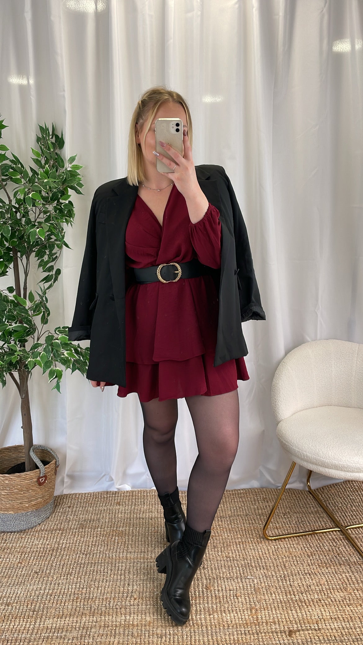 Robe à volants bordeaux ERINA