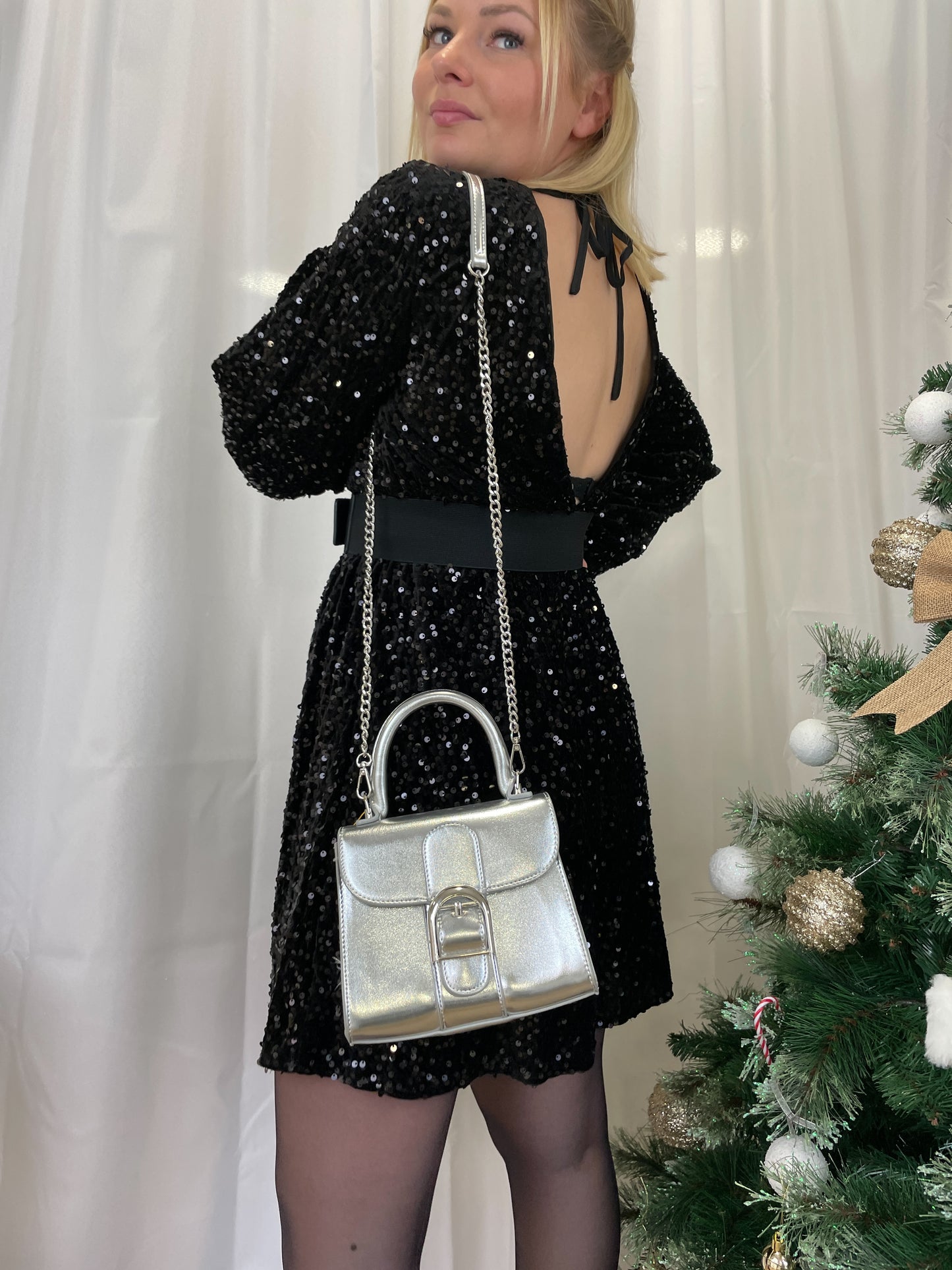 Robe à sequins noire LEXA