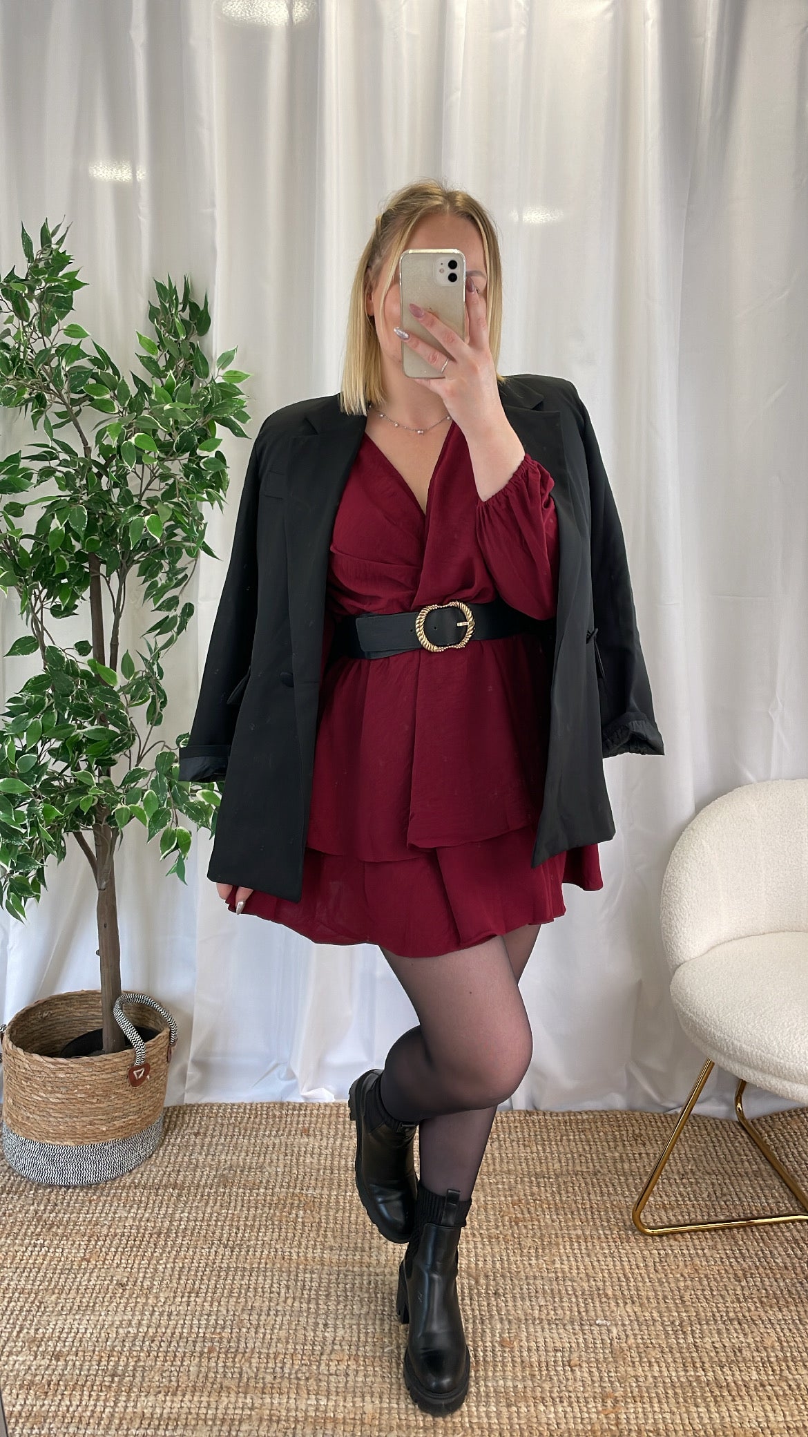 Robe à volants bordeaux ERINA