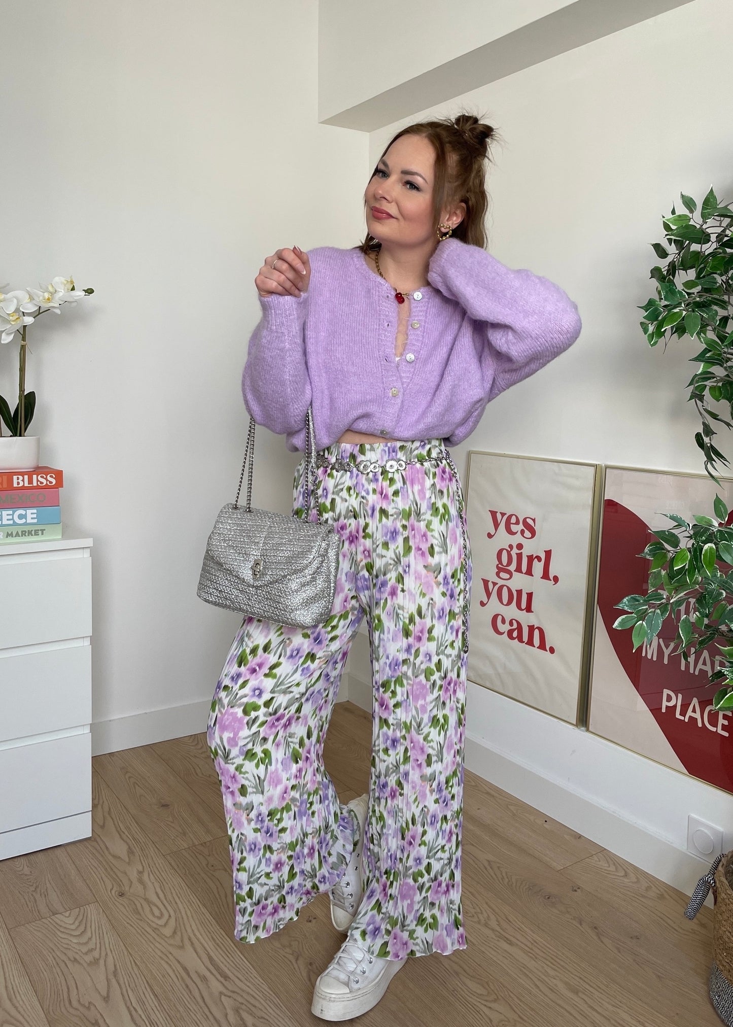 Pantalon plissé à fleurs mauve NEFER