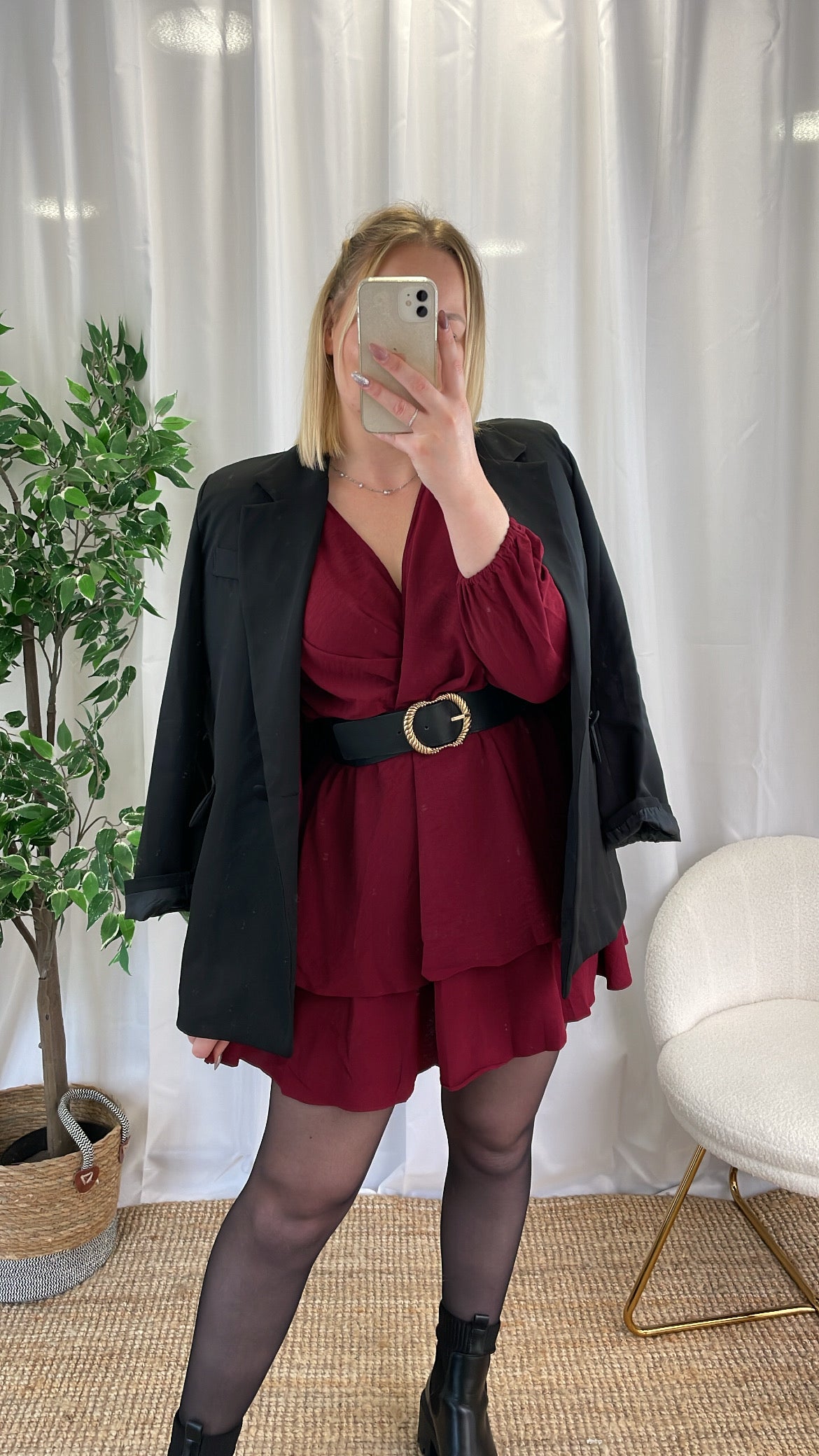 Robe à volants bordeaux ERINA