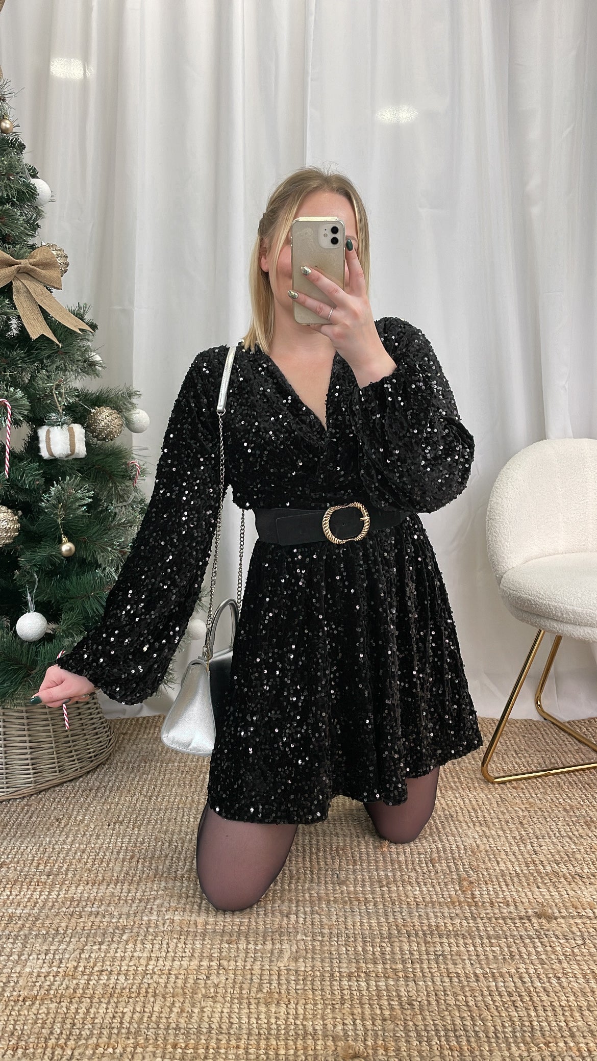 Robe à sequins noire LEXA