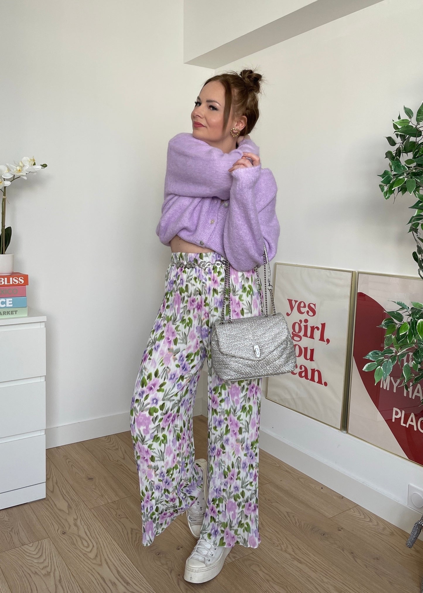 Pantalon plissé à fleurs mauve NEFER