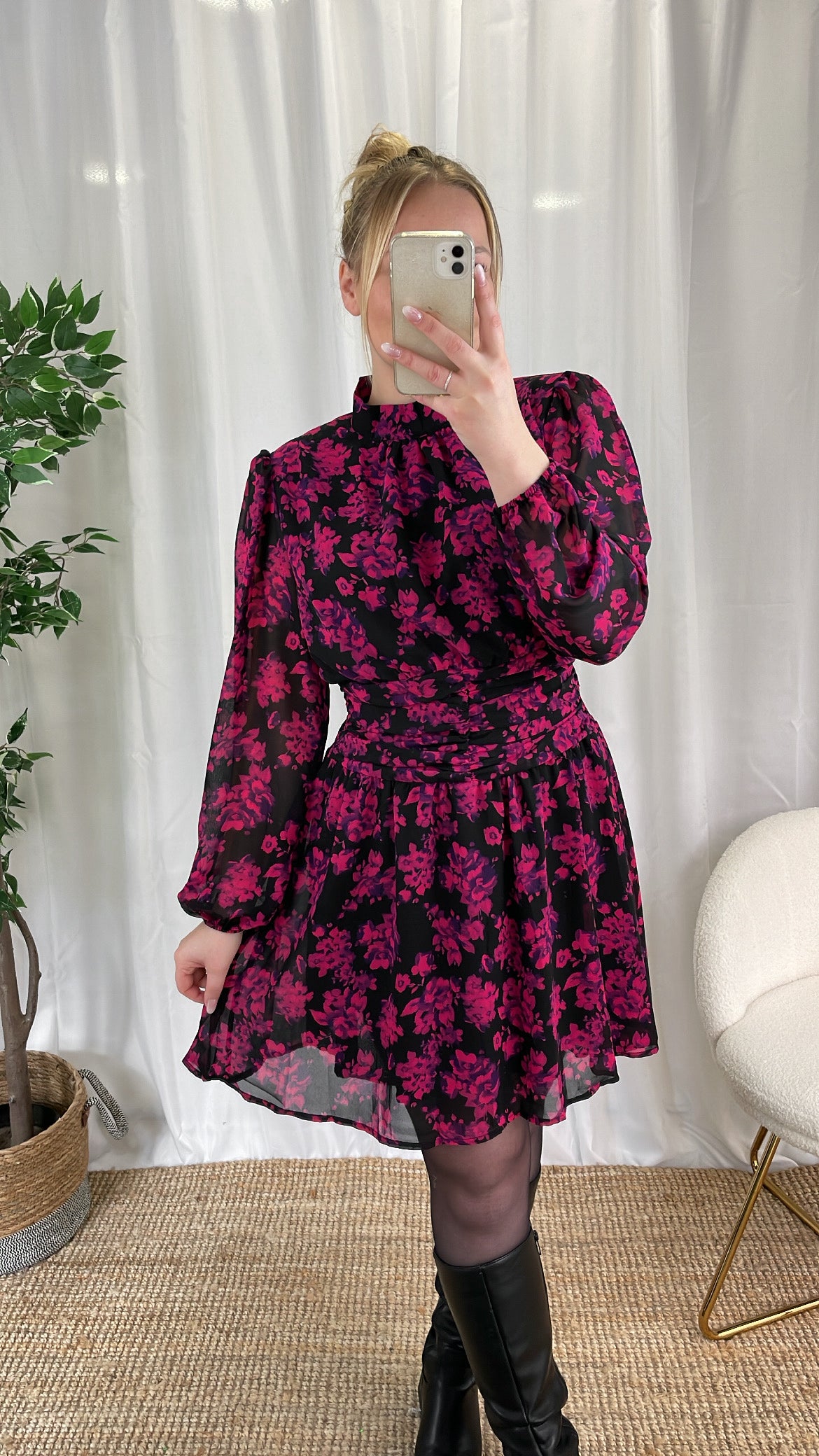 Robe à fleurs rose FLUO