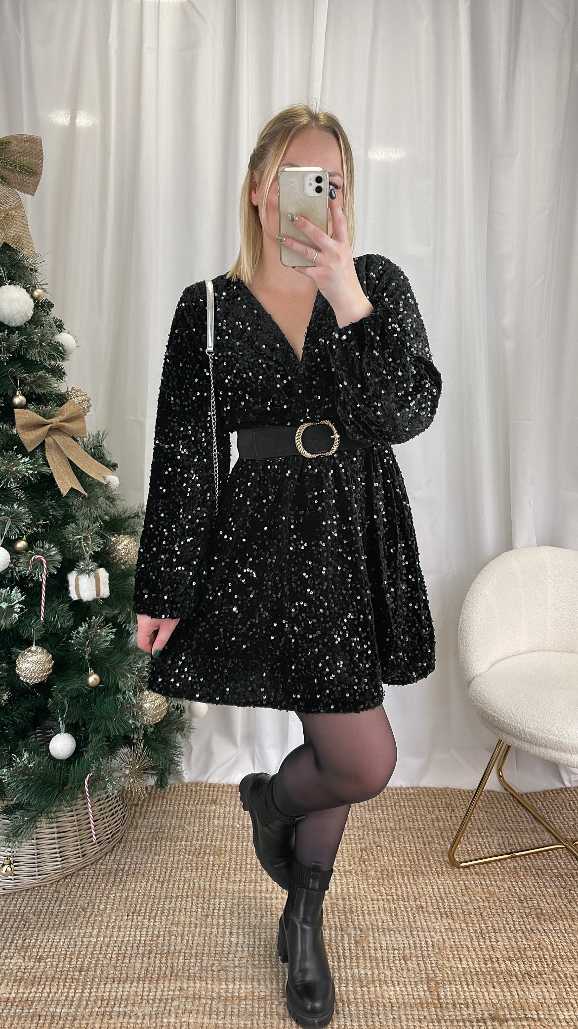 Robe à sequins noire LEXA