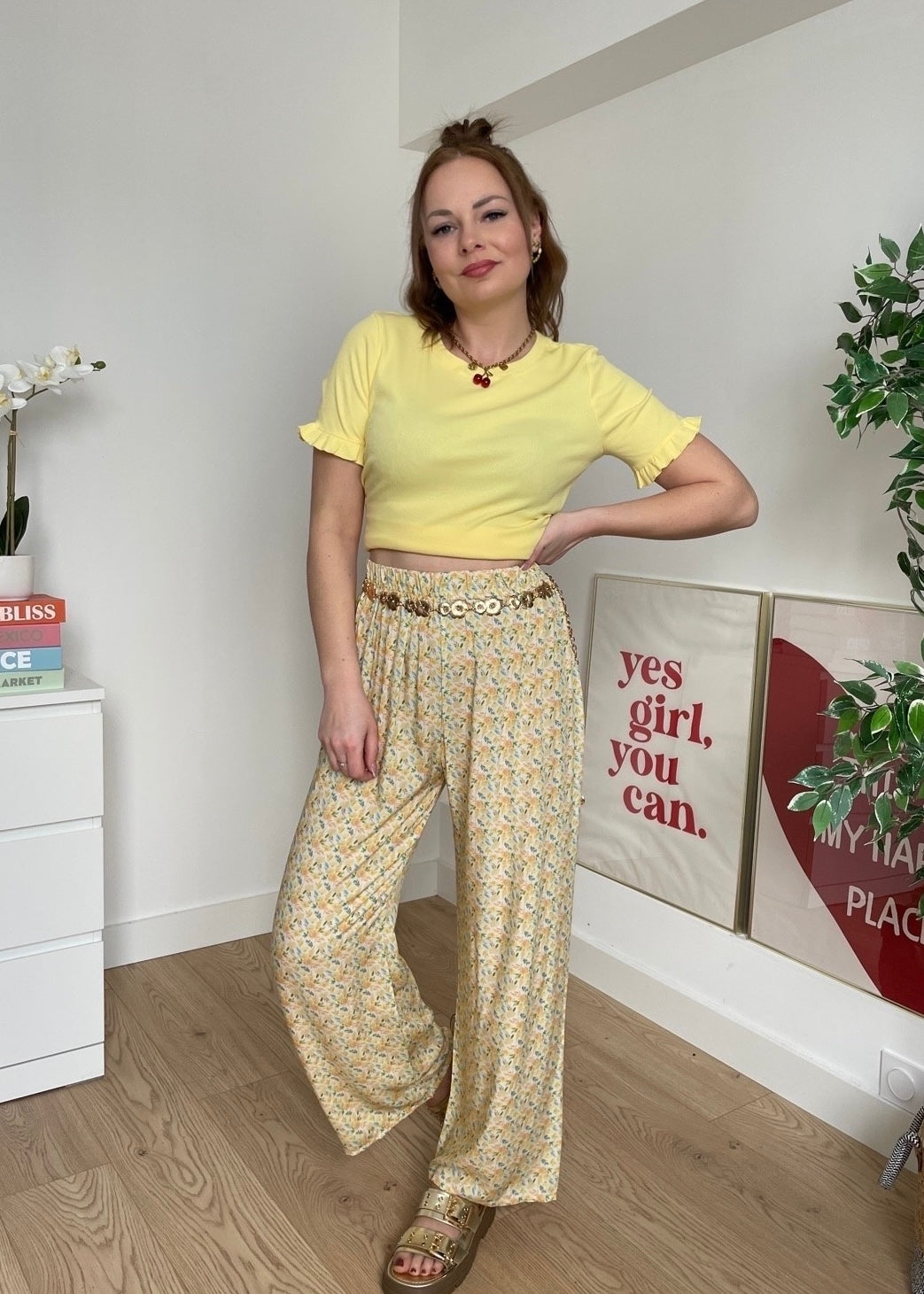 Pantalon fluide à fleurs jaune ANASTASIA