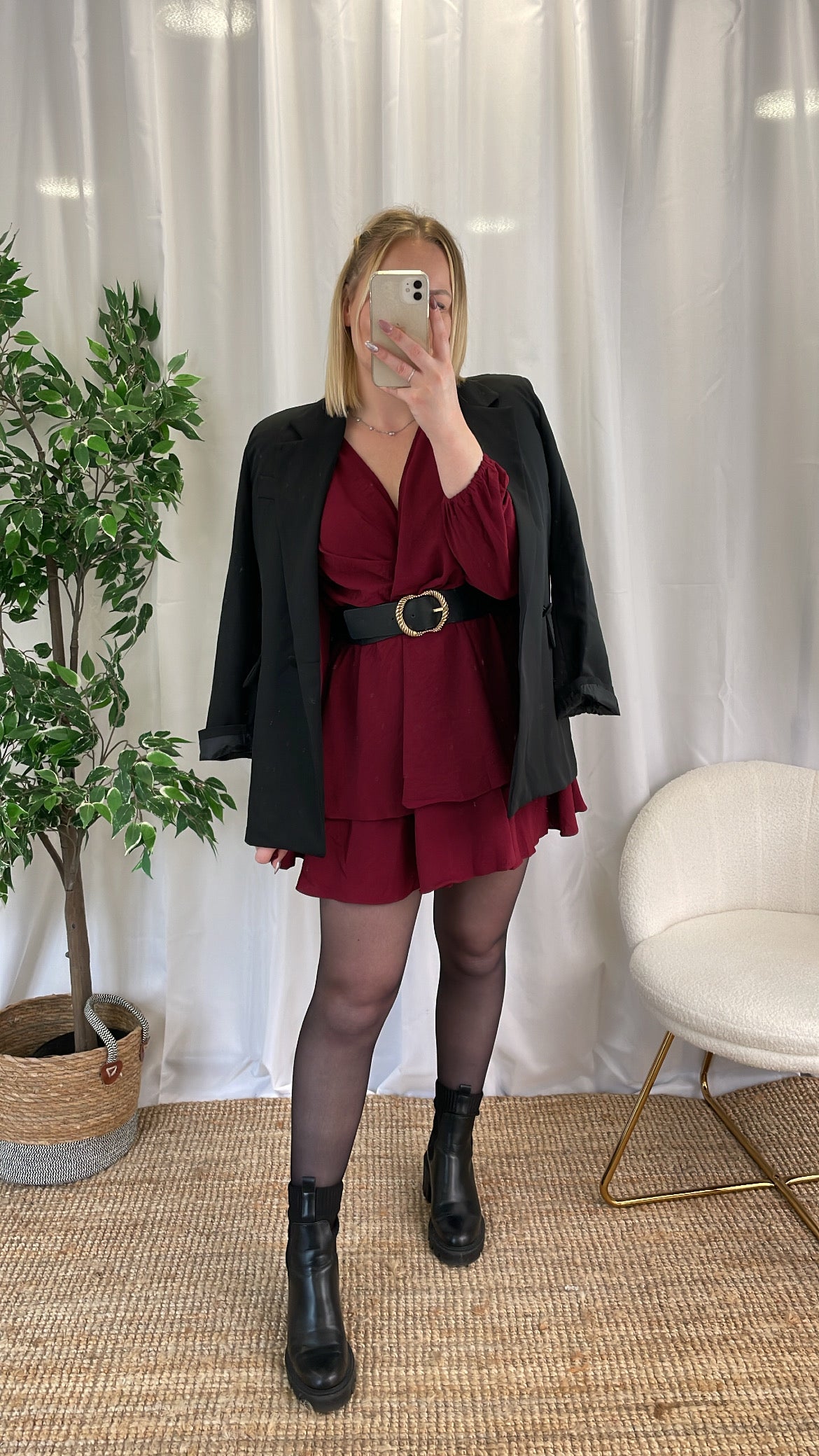 Robe à volants bordeaux ERINA