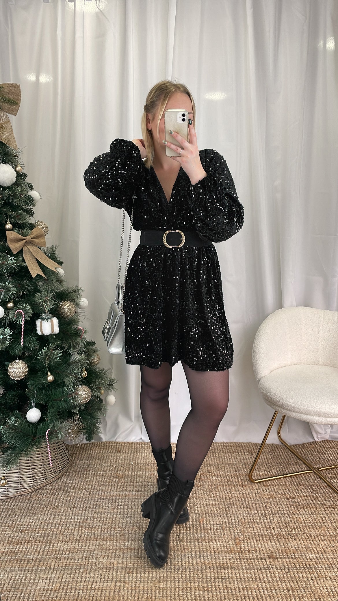 Robe à sequins noire LEXA