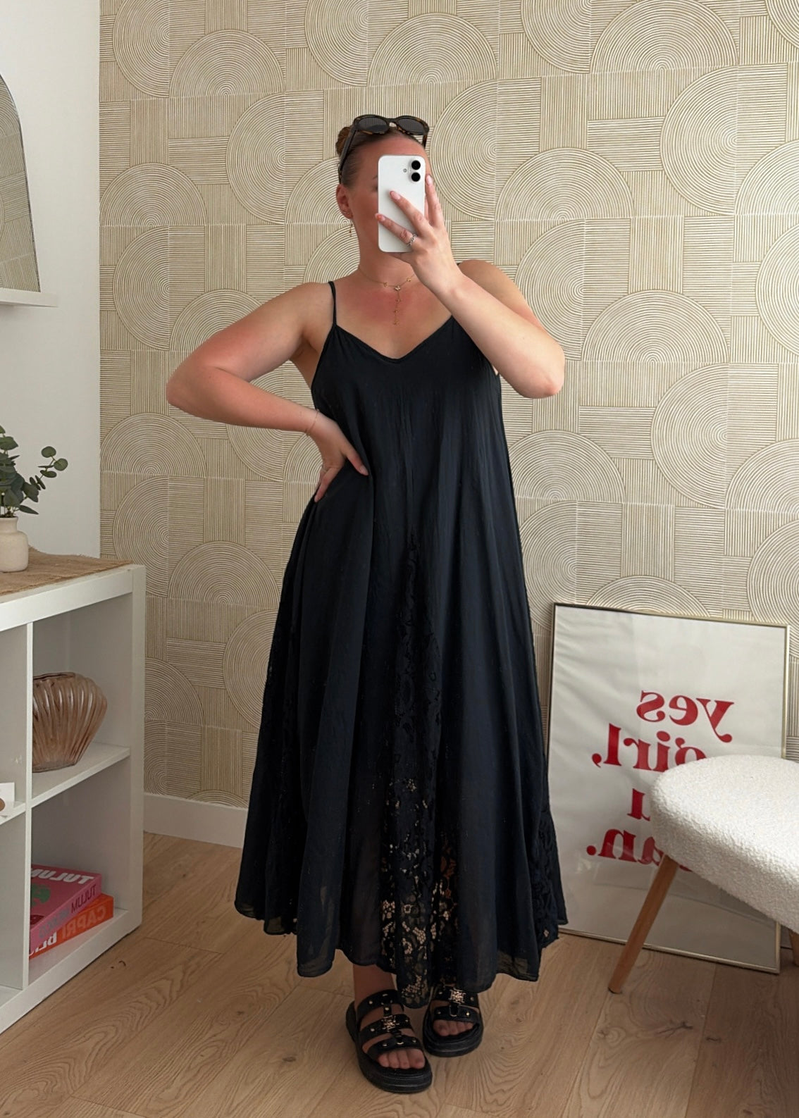 Robe dentelle noire - CALIPSO