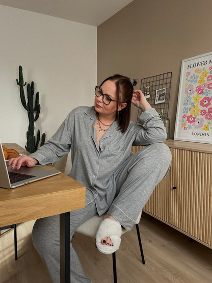 Ensemble de pyjama gris - CÔTELÉ