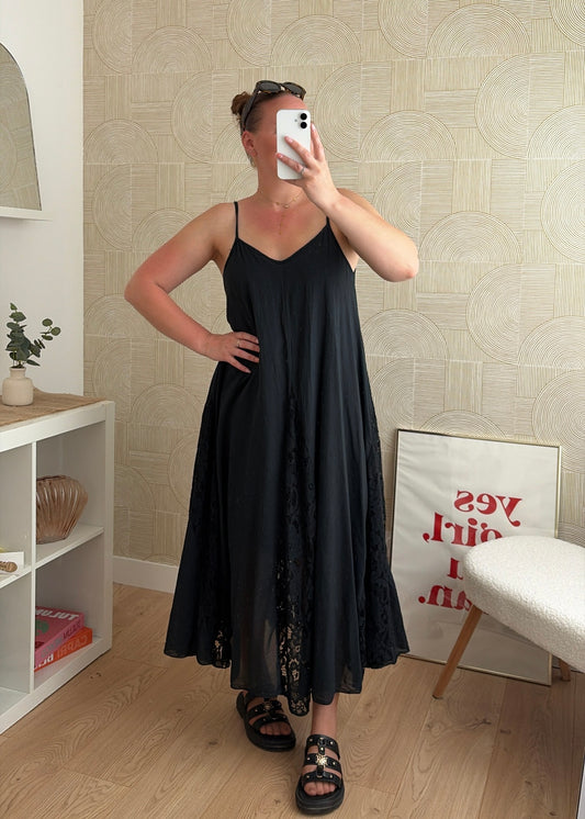 Robe dentelle noire - CALIPSO