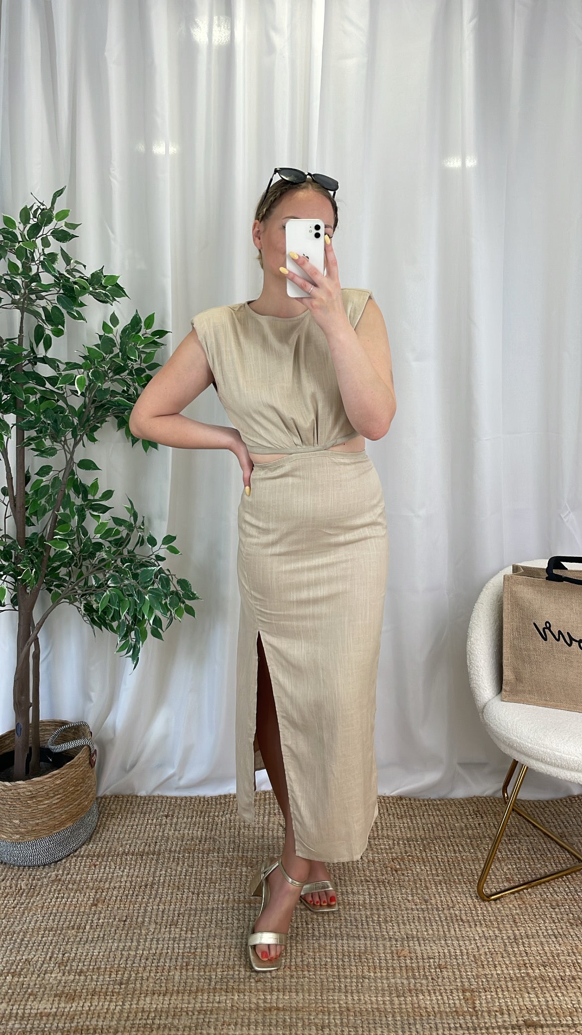 Robe midi en lin beige - MEGHANE