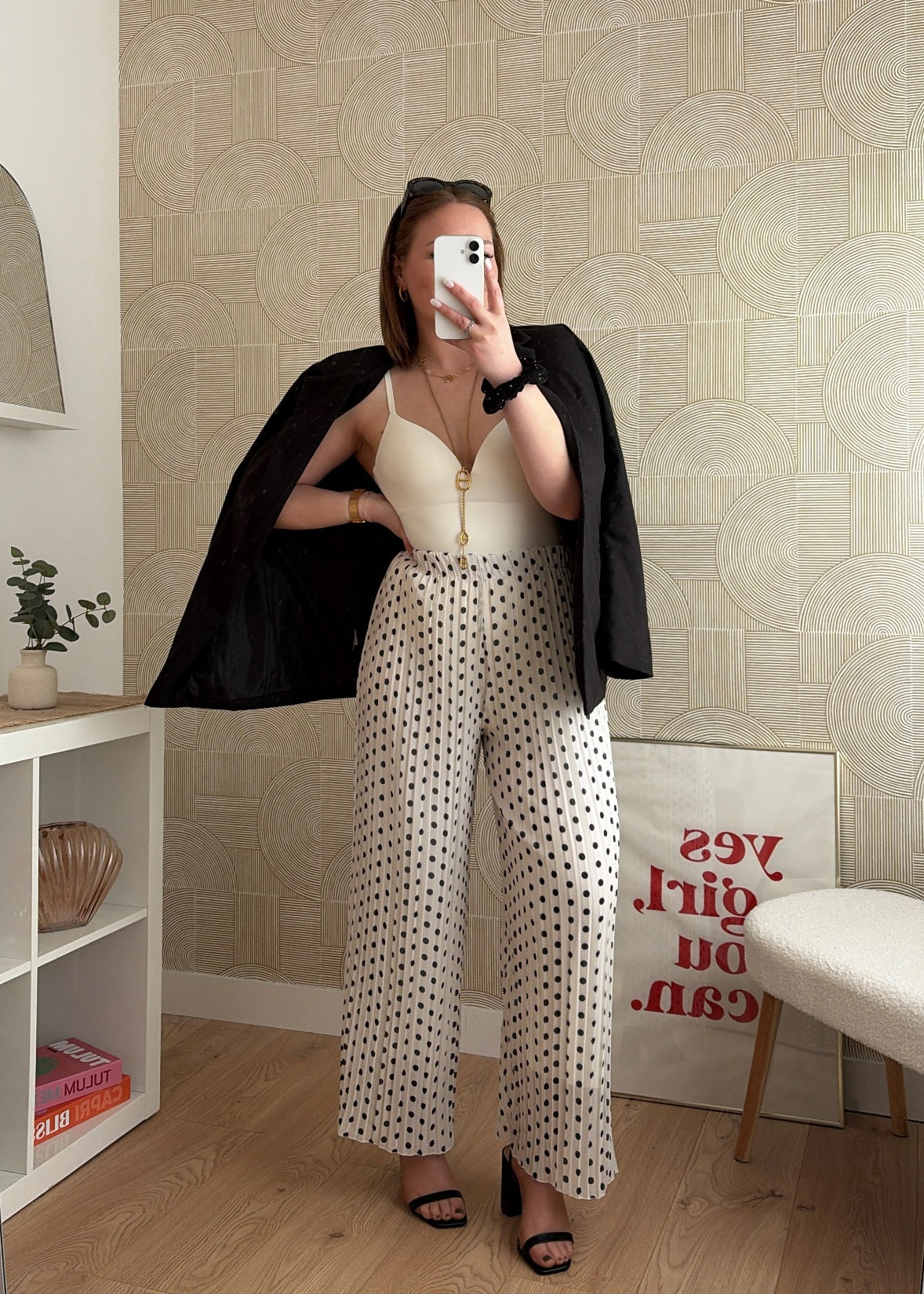 Pantalon plissé blanc à pois - TENDANCE